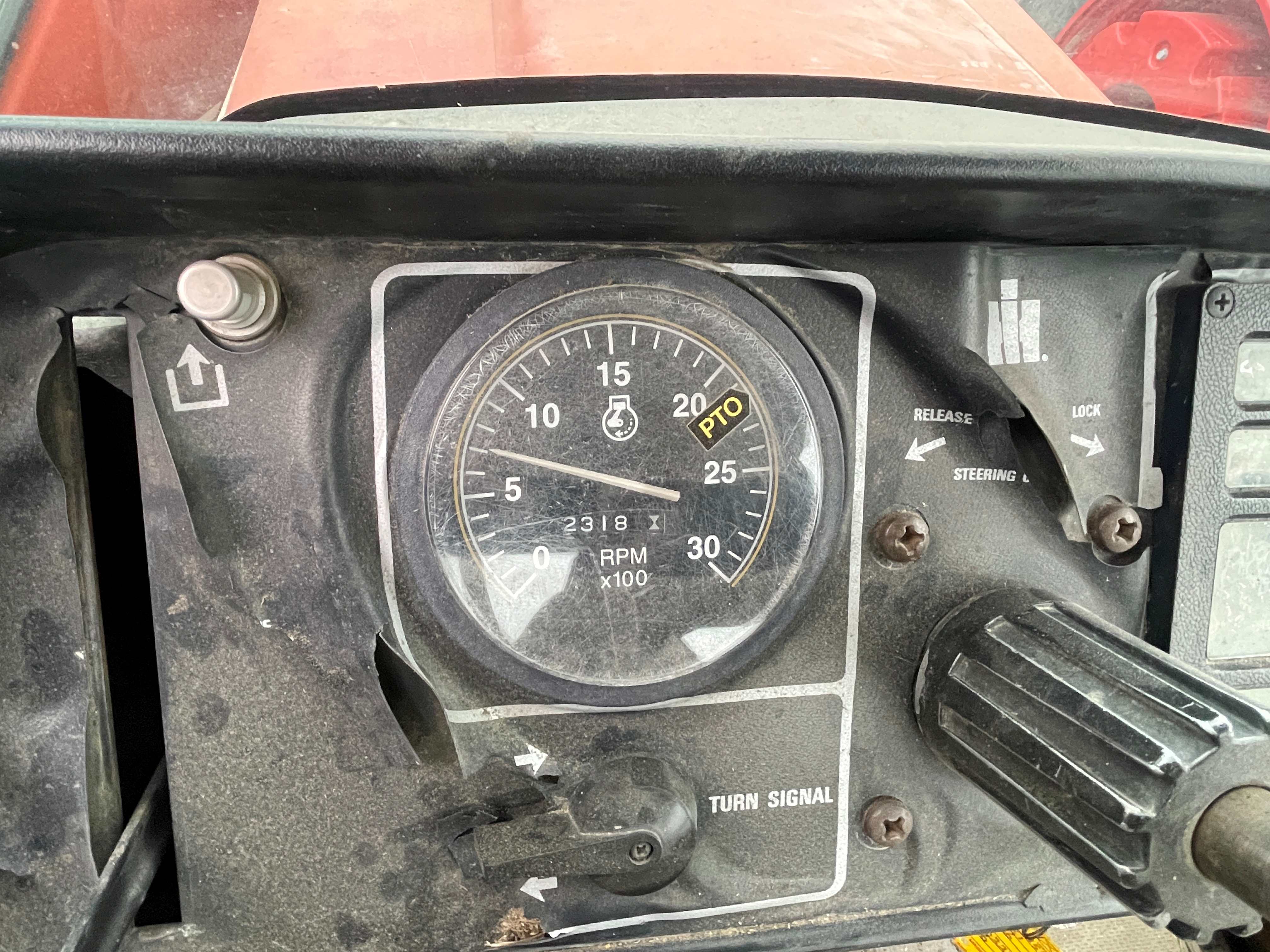 1977 International 986 Tractor