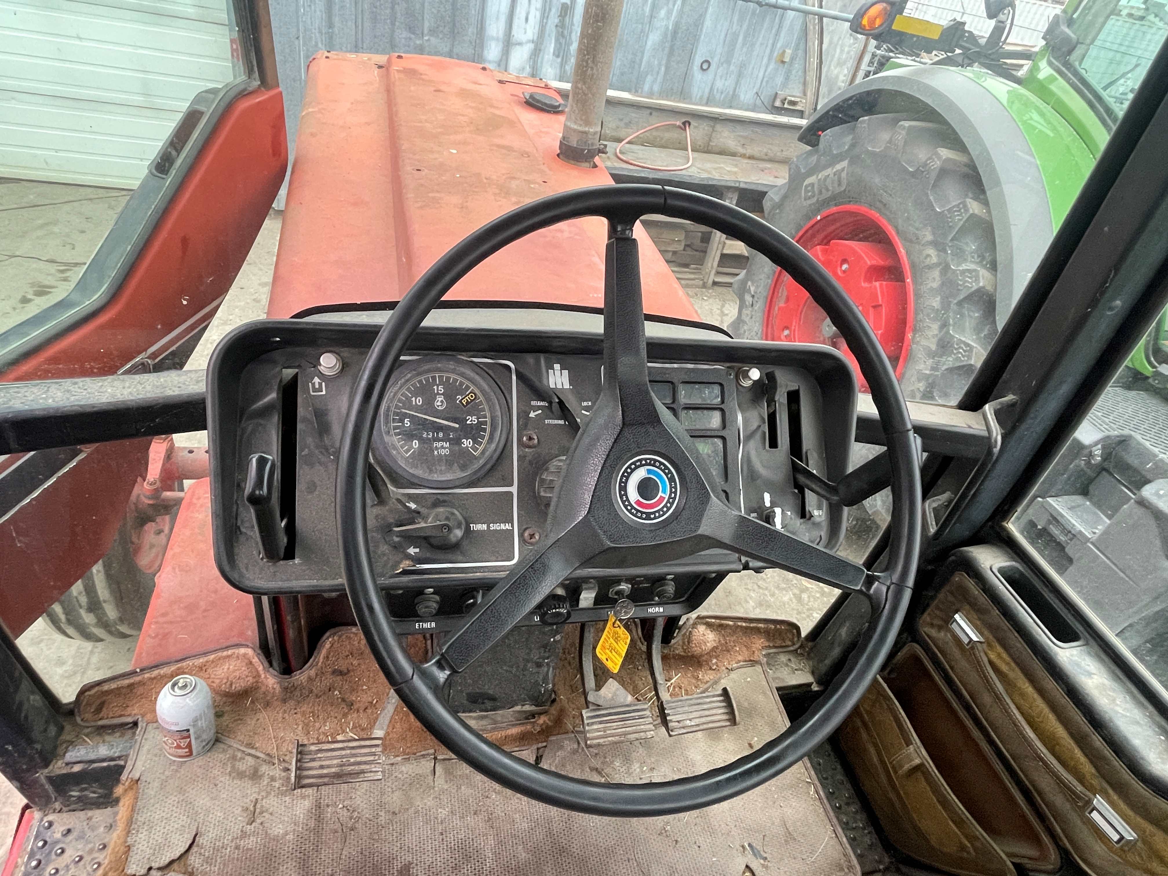 1977 International 986 Tractor