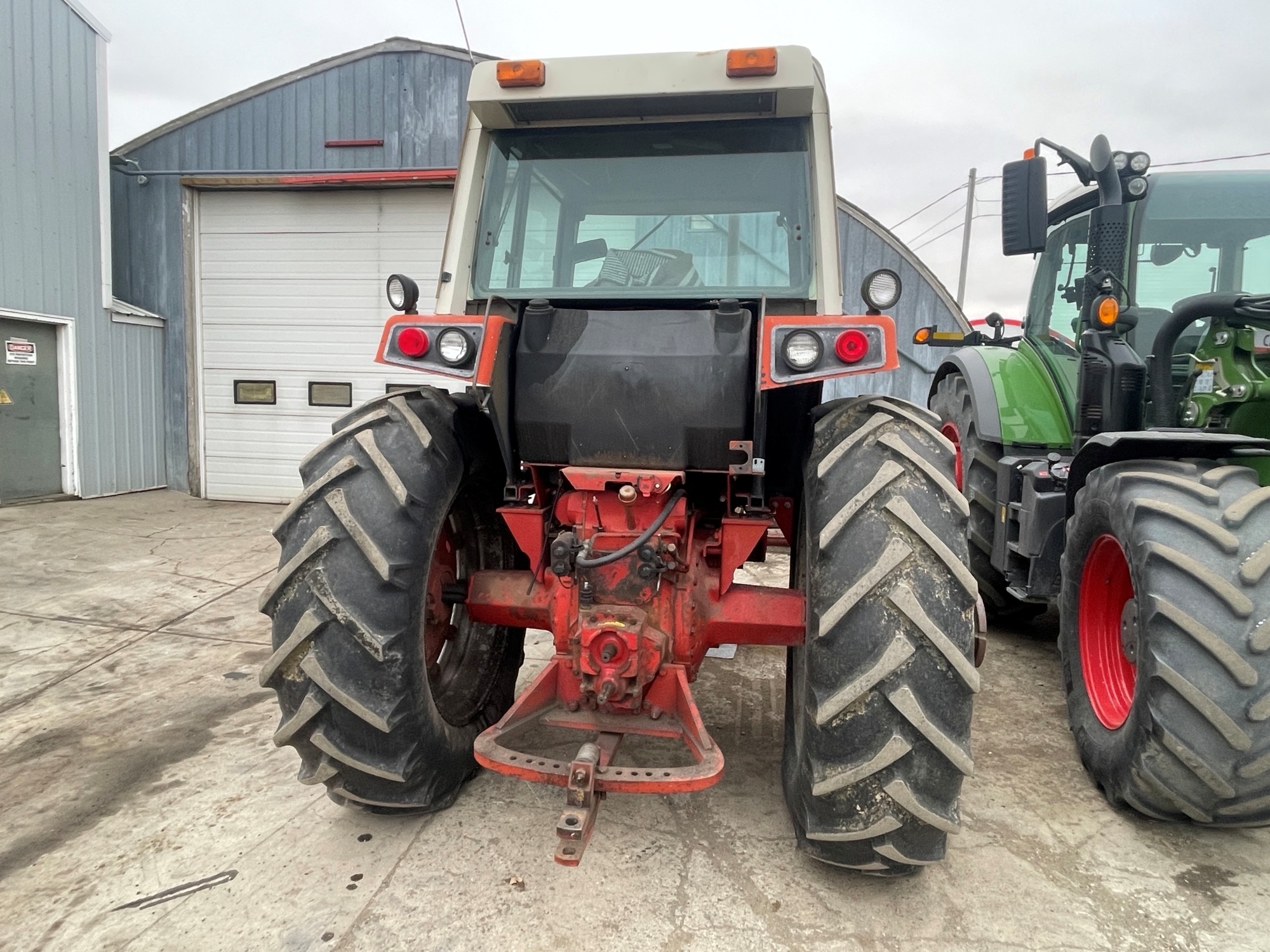 1977 International 986 Tractor