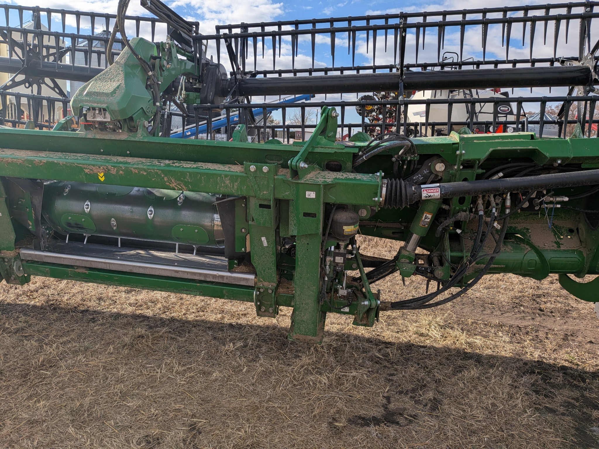 2023 John Deere HD40R Header Combine