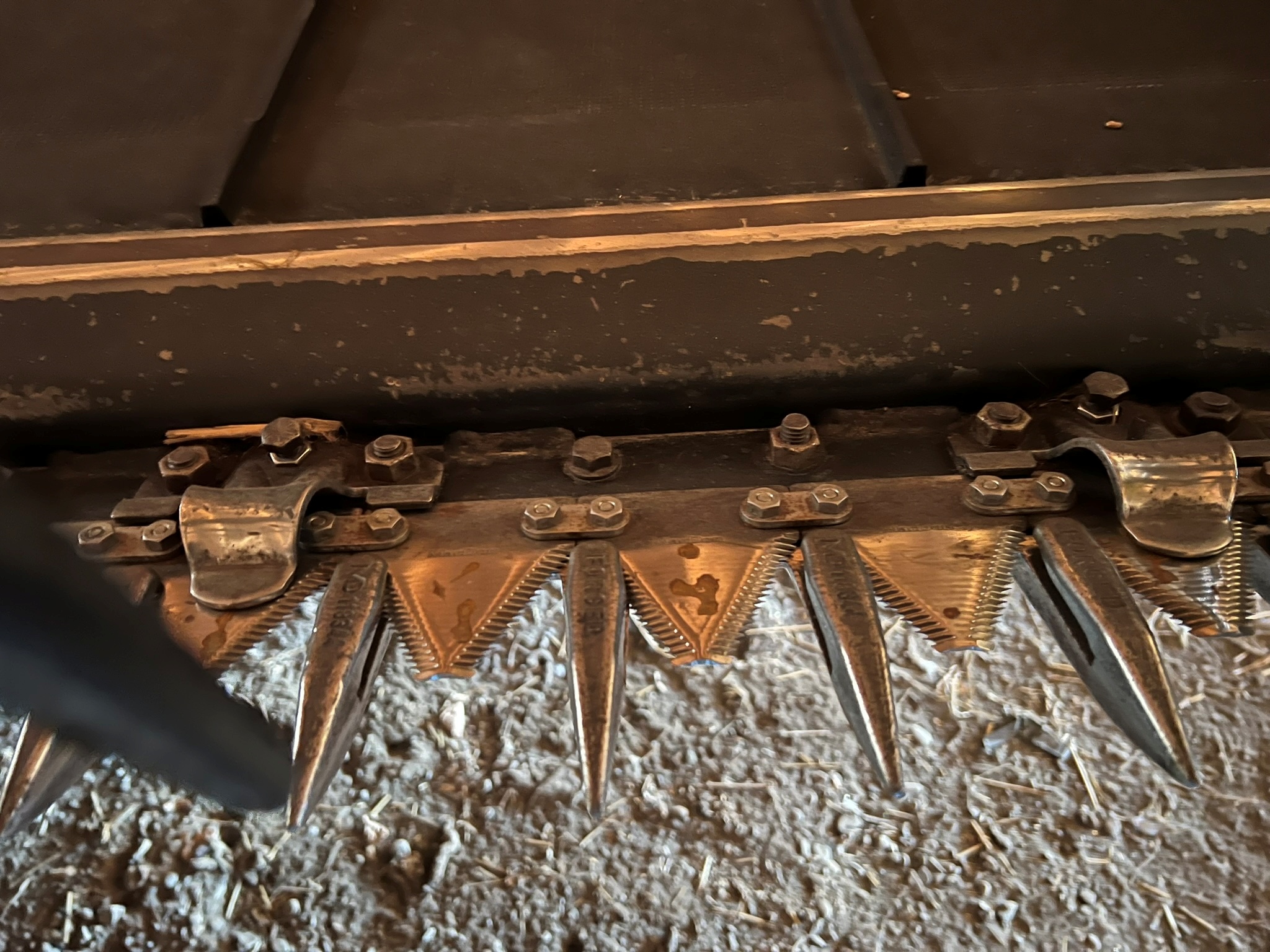 2011 MacDon M150 Swather