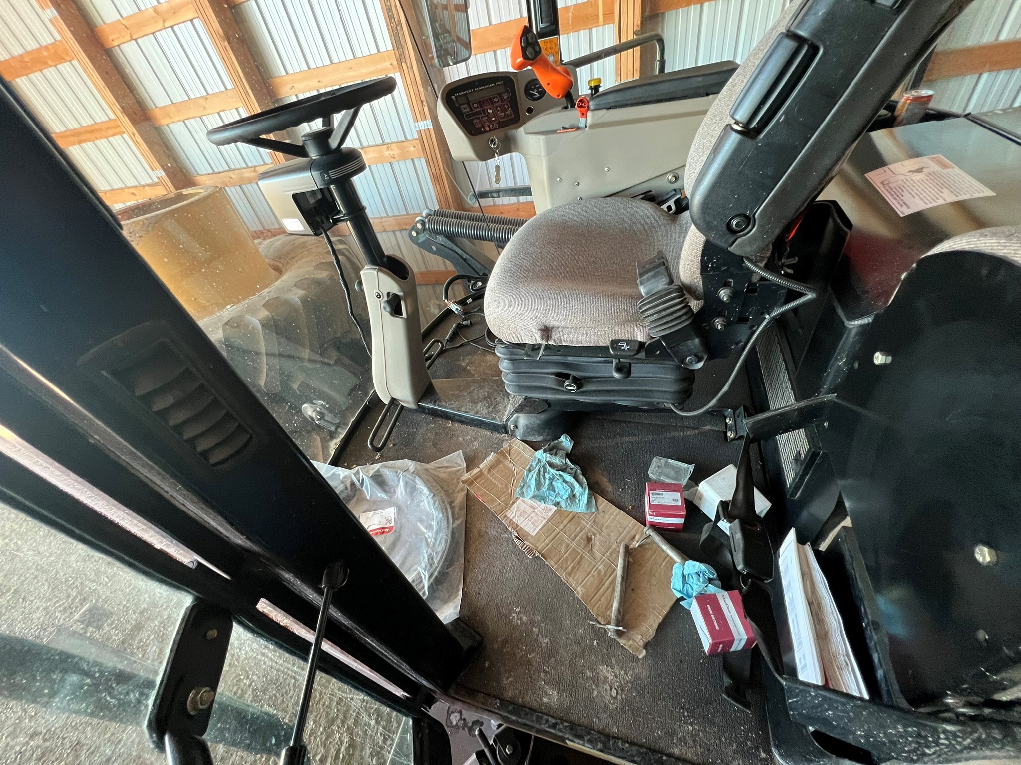 2011 MacDon M150 Swather