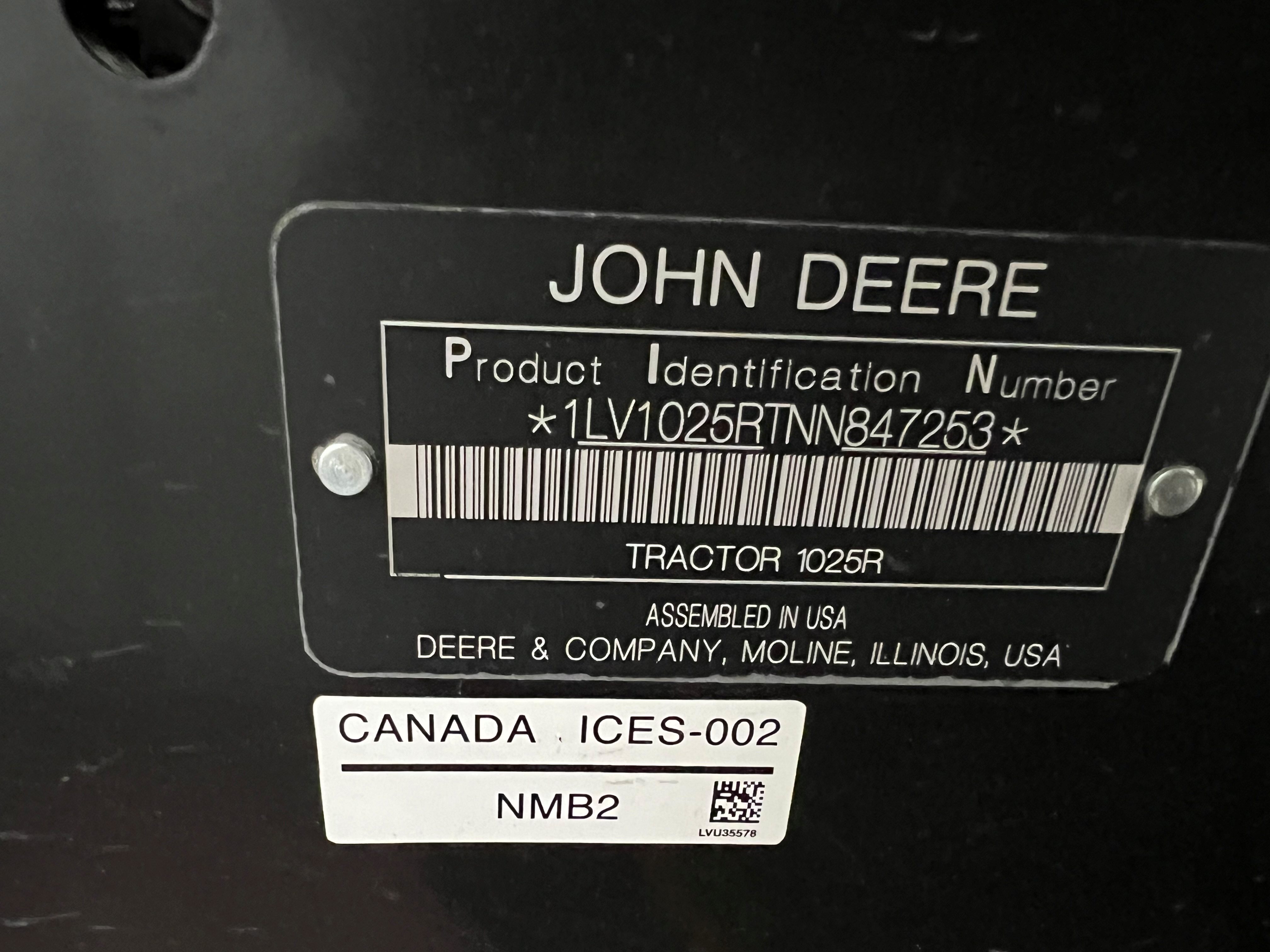 2022 John Deere 1025R Tractor Compact