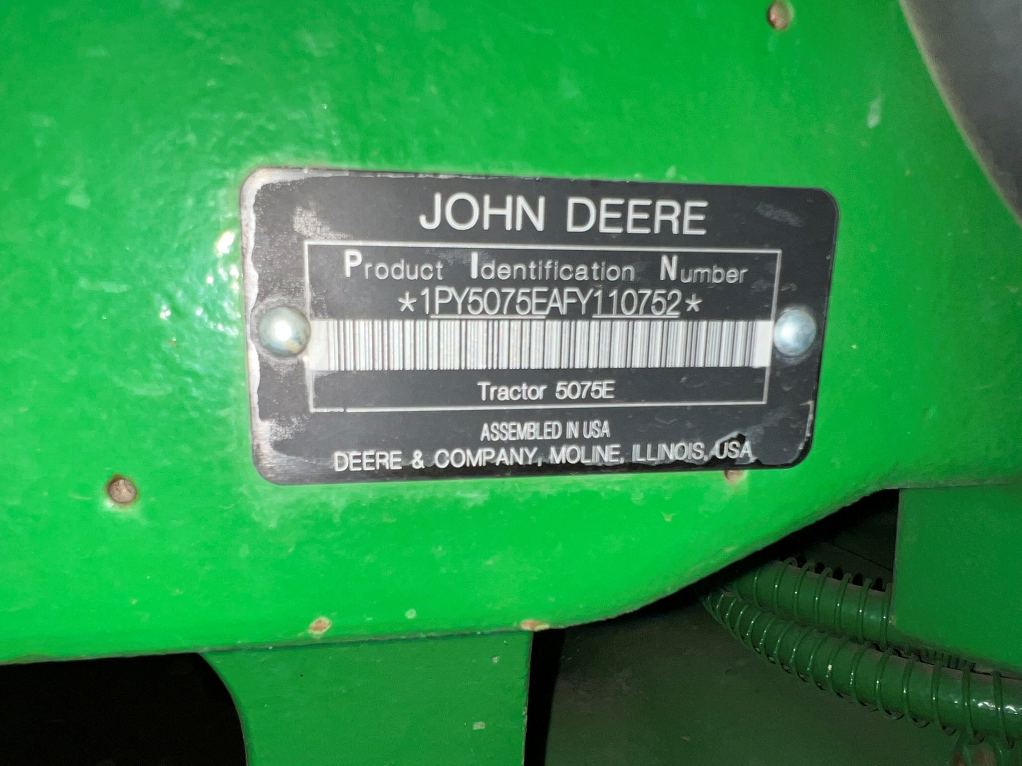 2015 John Deere 5075E Tractor