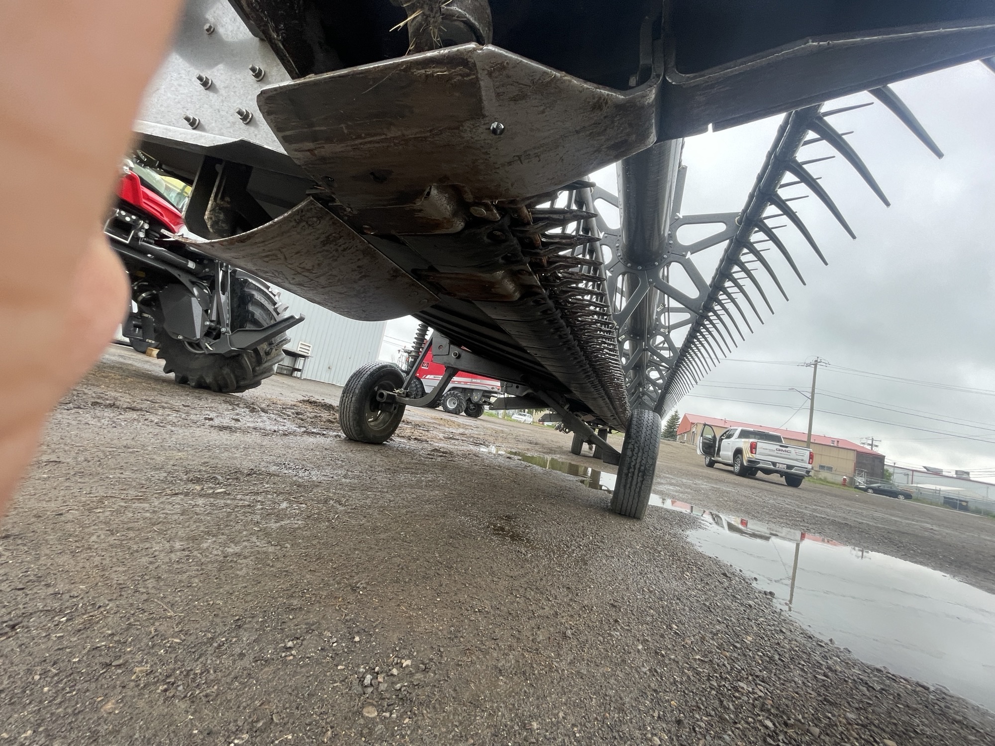 2016 Massey Ferguson 5300 Header Draper