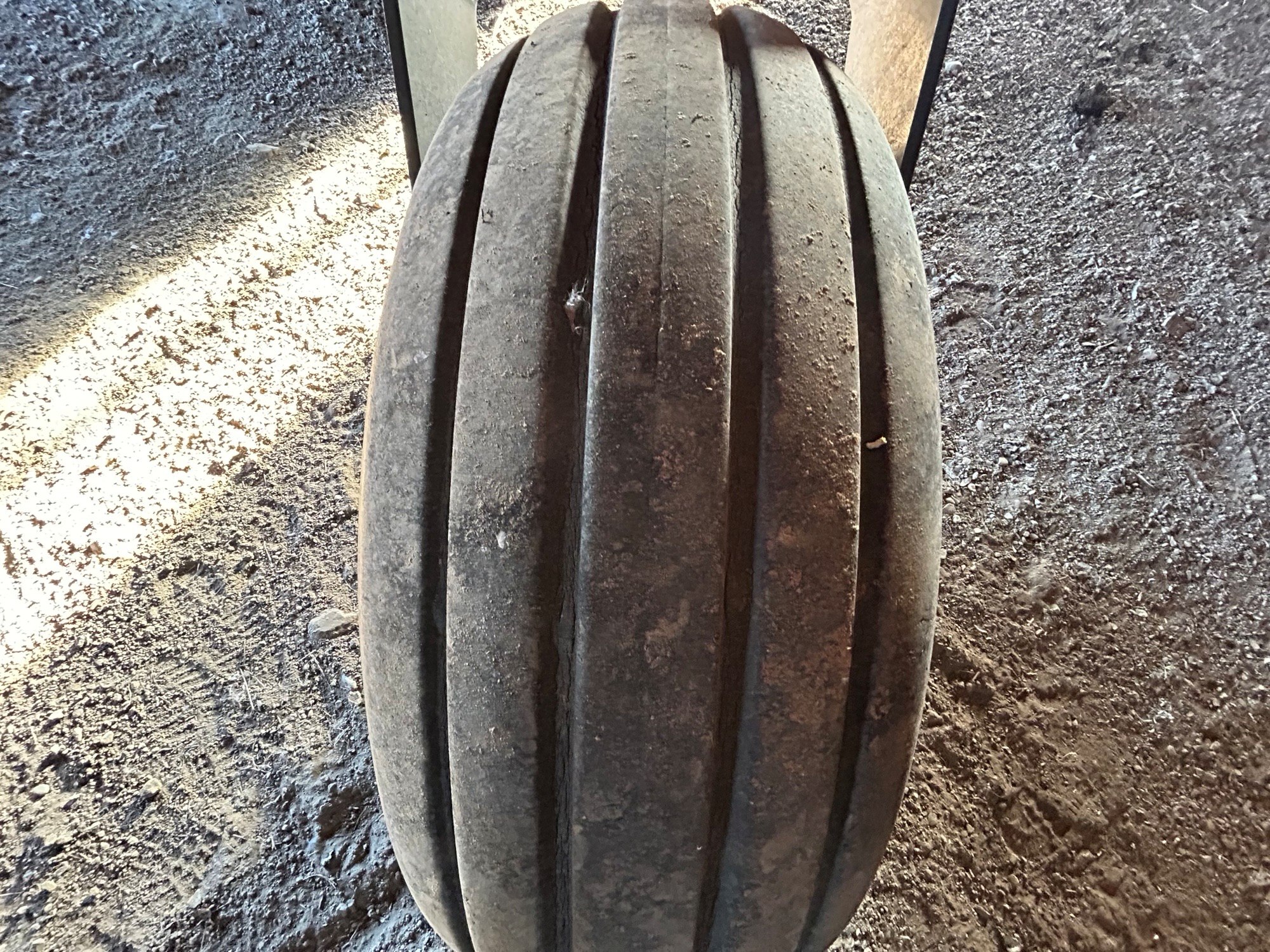 2011 Massey Ferguson 9435 Swather