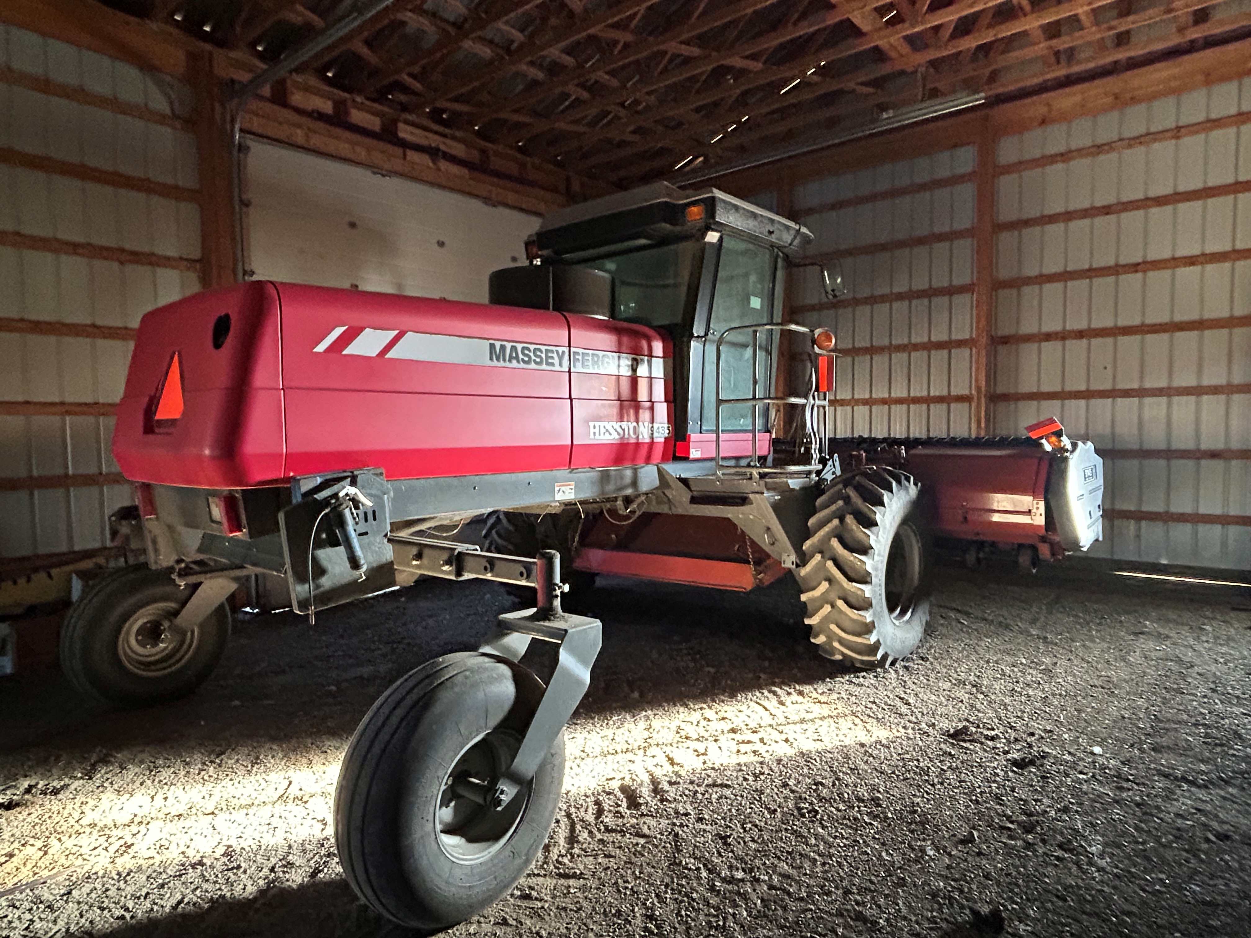 2011 Massey Ferguson 9435 Swather