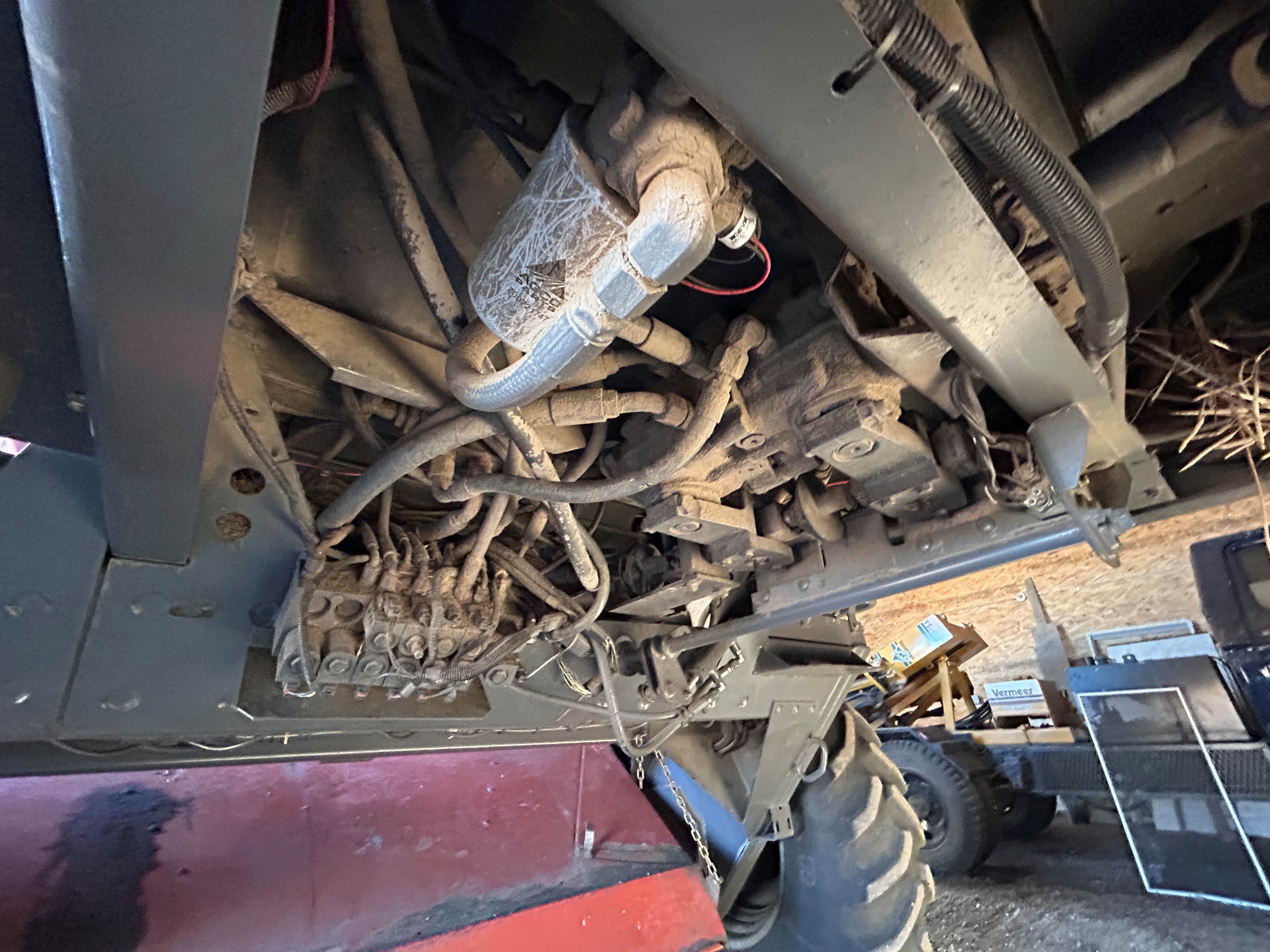 2011 Massey Ferguson 9435 Swather