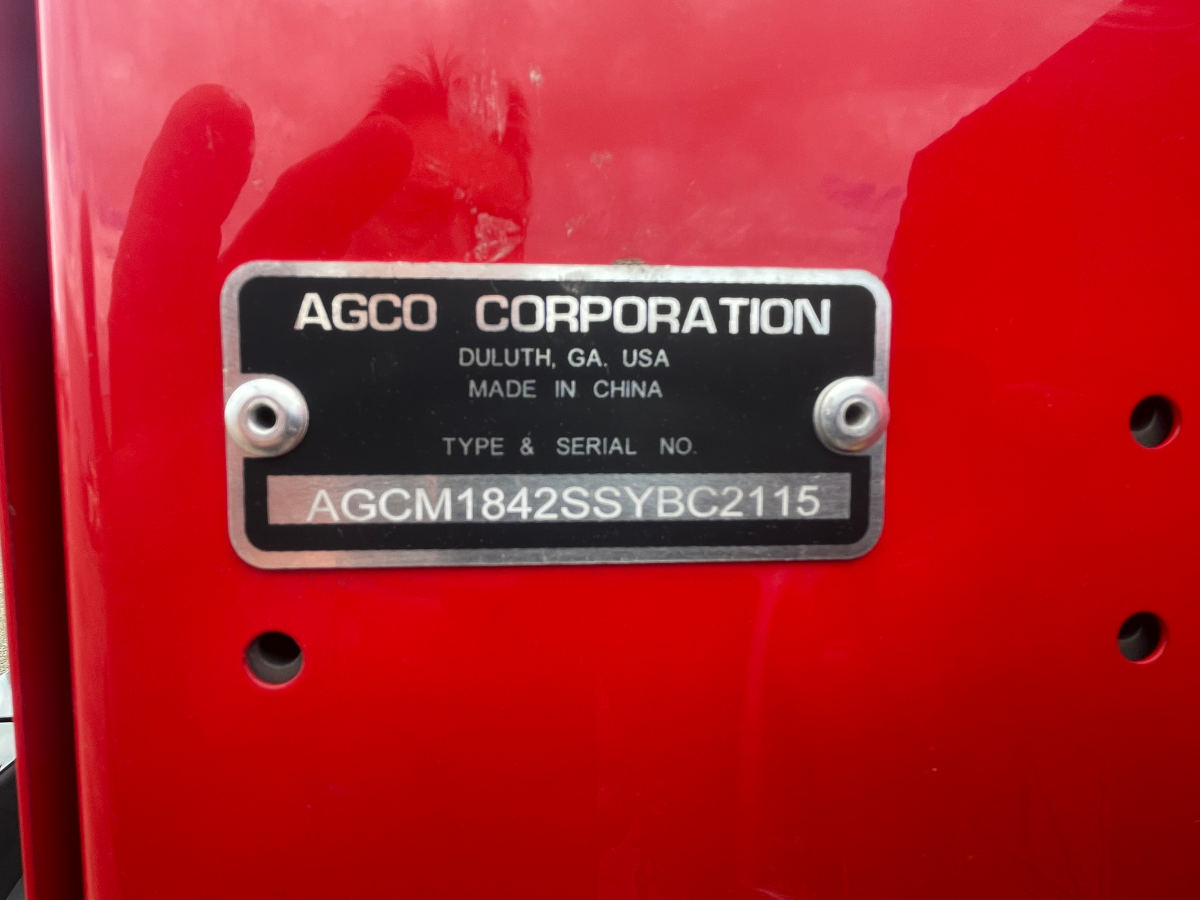 2010 Massey Ferguson 1839 Baler/Square