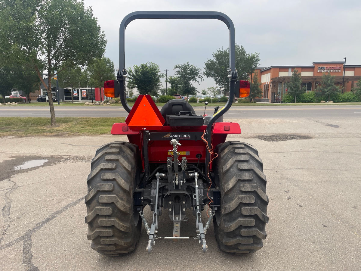 2021 Massey Ferguson 2850EHL Tractor Compact