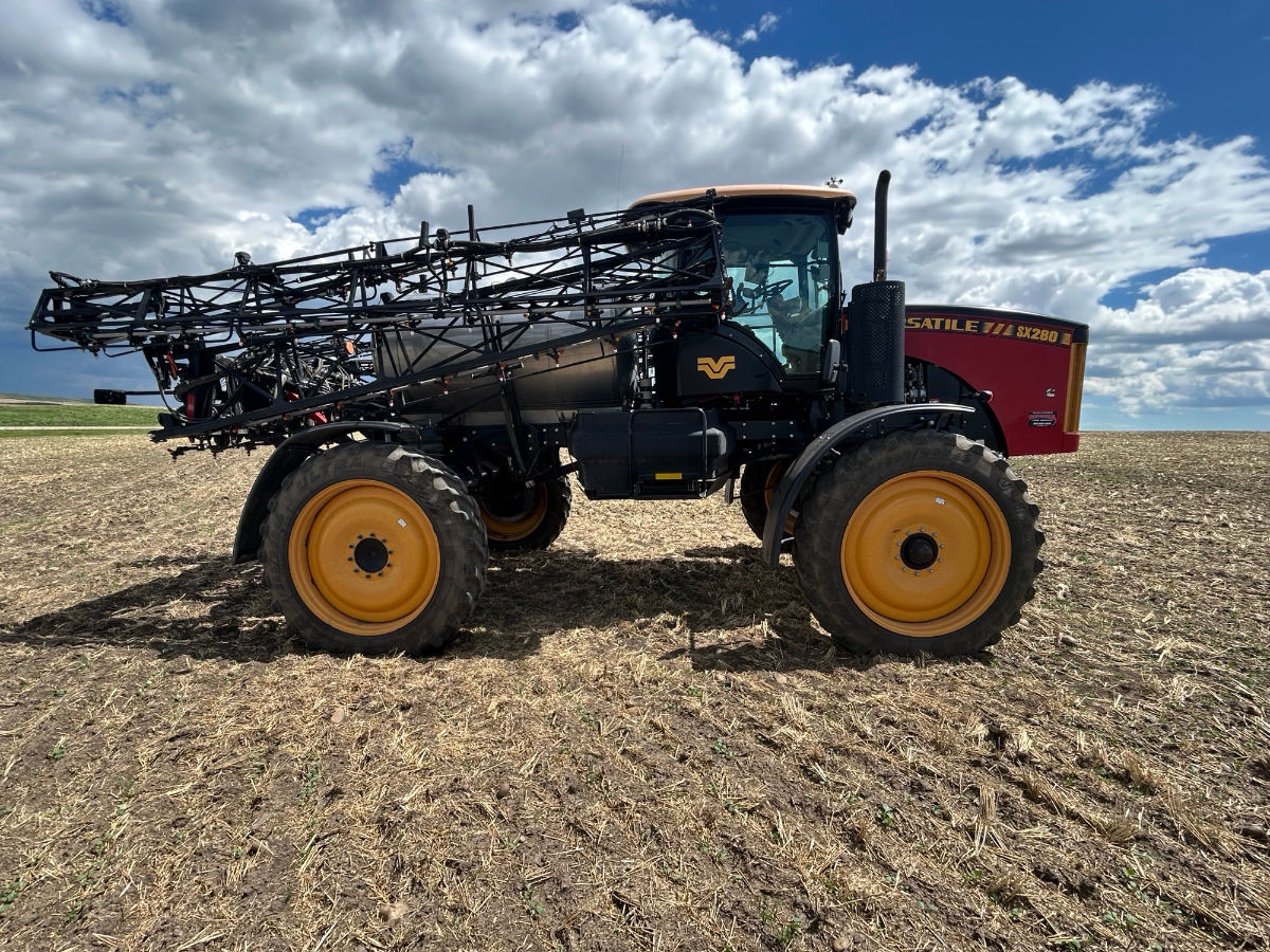 2018 Versatile SX280 Sprayer/High Clearance