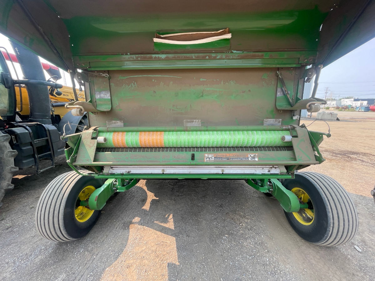 2008 John Deere 568 Baler/Round