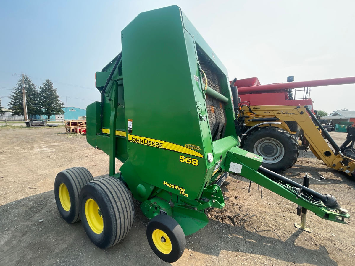 2008 John Deere 568 Baler/Round