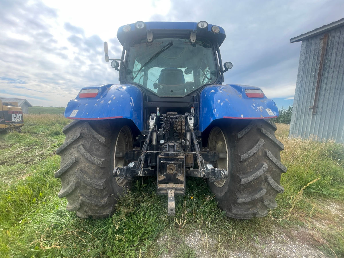 2015 New Holland T6.175 CVT Tractor