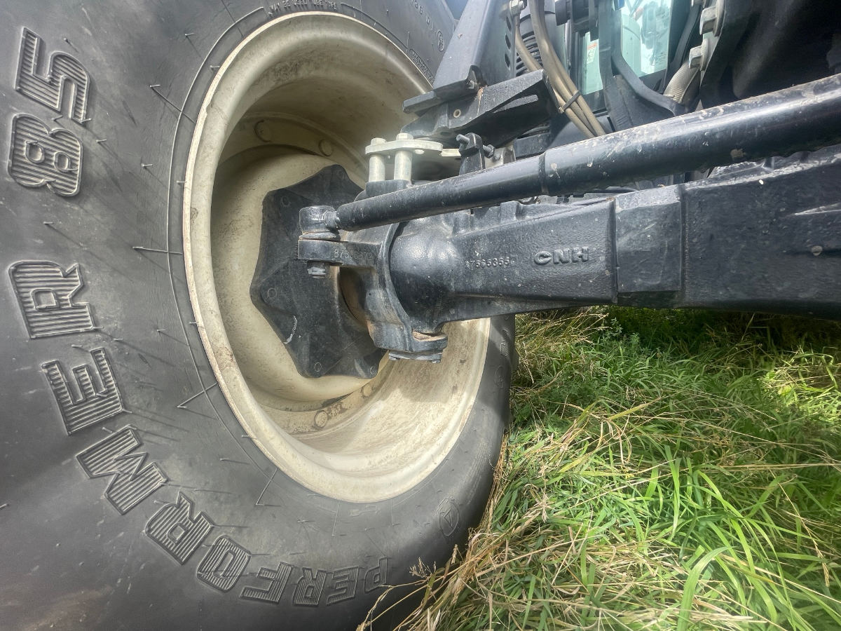 2015 New Holland T6.175 CVT Tractor