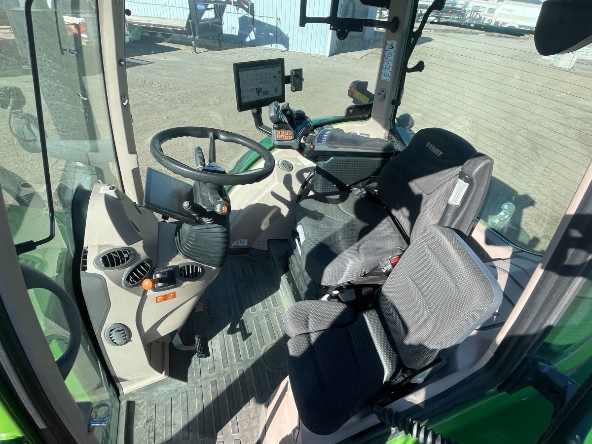 2021 Fendt 718 Gen6 Tractor