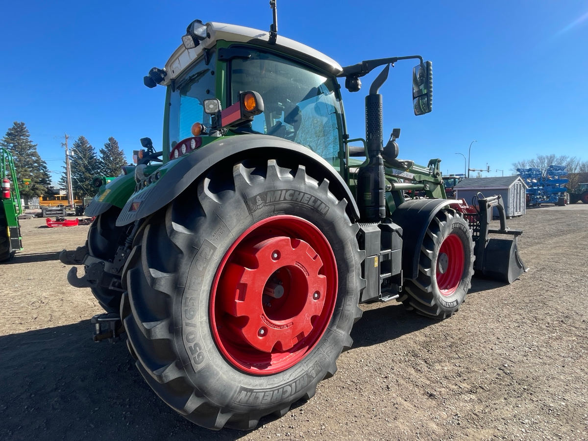 2021 Fendt 718 Gen6 Tractor