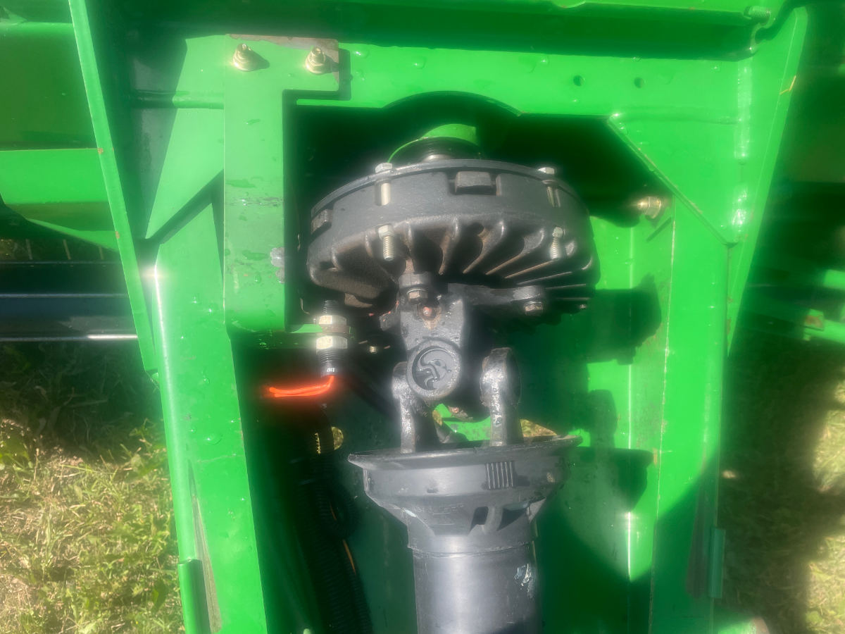 2007 John Deere 568 Baler/Round