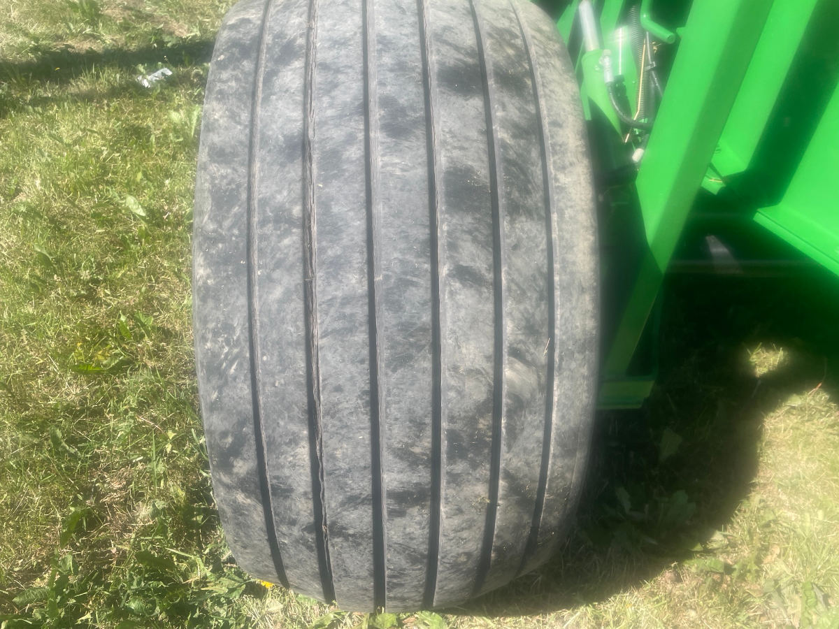 2007 John Deere 568 Baler/Round