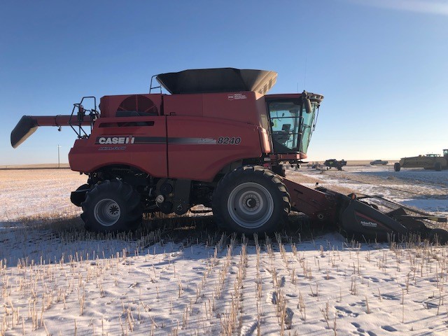 2017 Case 8240 Combine