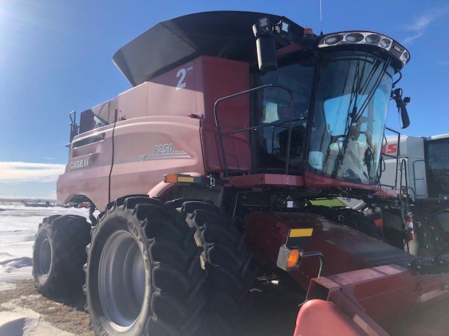 2021 Case 8250 Combine