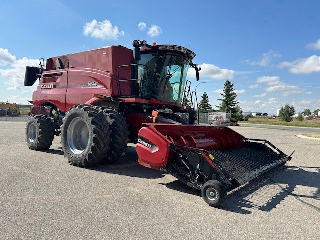 2020 Case 8250 Combine
