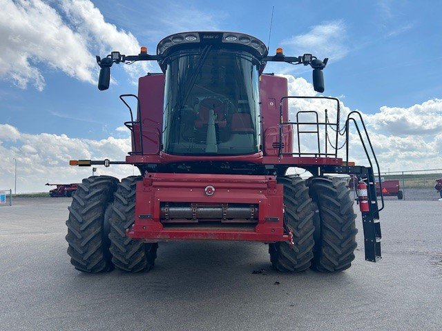 2023 Case 8250 Combine