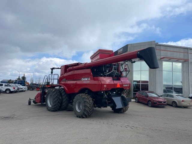 2023 Case 8250 Combine