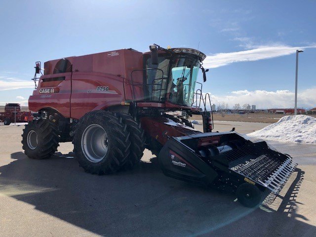2019 Case 8250 Combine