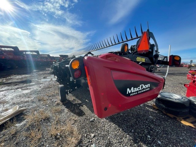 2017 MacDon FD75-40 Header Combine