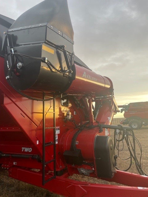 2014 Brent 2096 Grain Cart