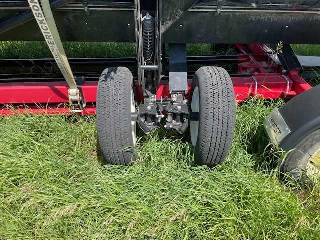 2021 MacDon FD140 Header Combine