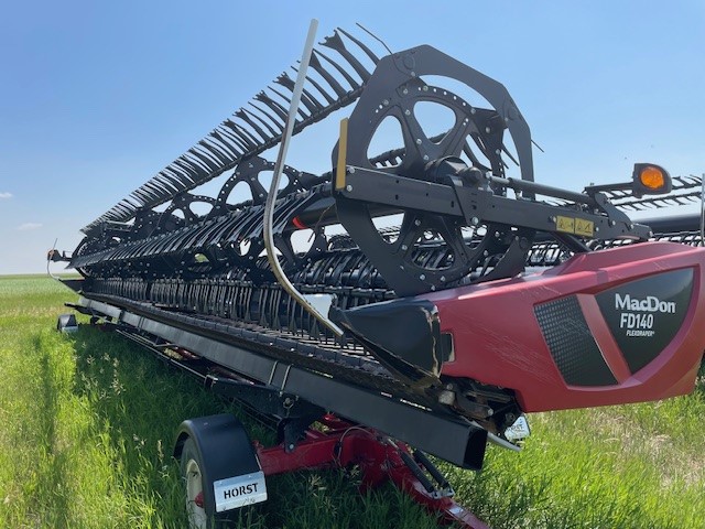 2021 MacDon FD140 Header Combine