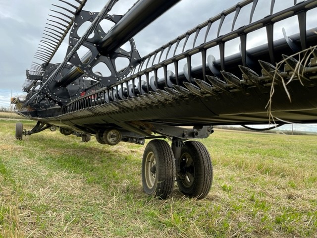 2017 MacDon FD75-40 Header Combine