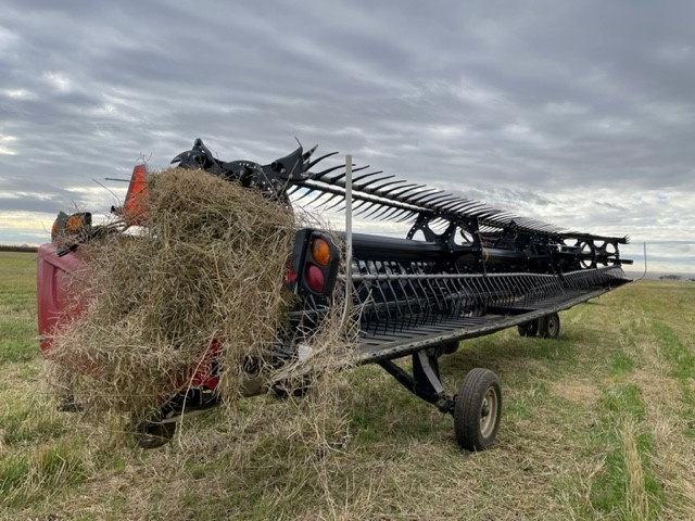 2017 MacDon FD75-40 Header Combine