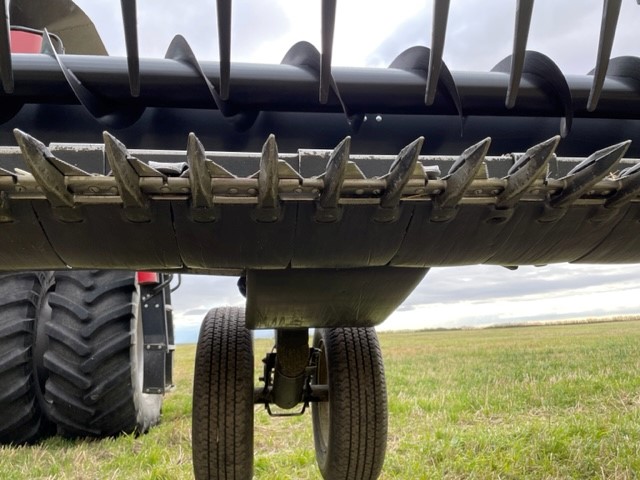 2018 MacDon FD140 Header Combine