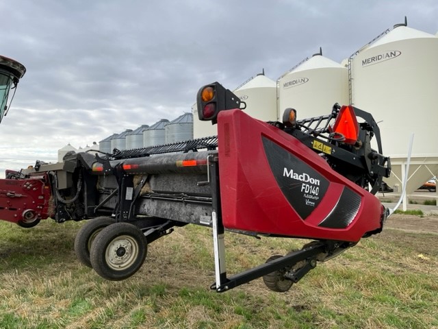 2018 MacDon FD140 Header Combine