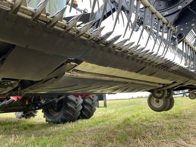 2018 MacDon FD140 Header Combine