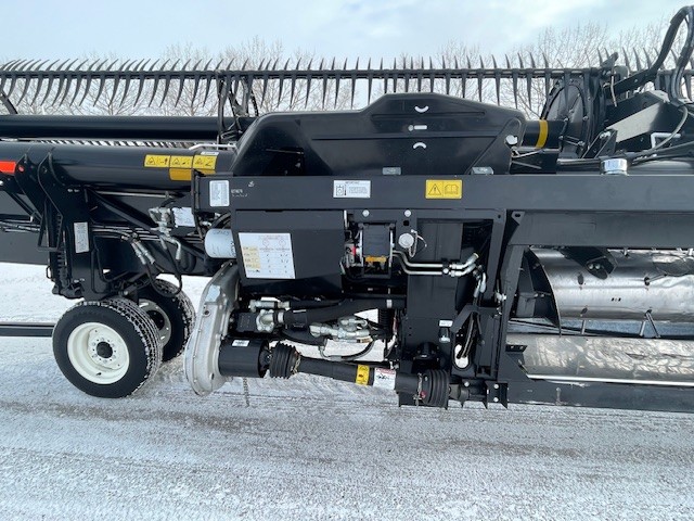 2018 MacDon FD135 Header Combine