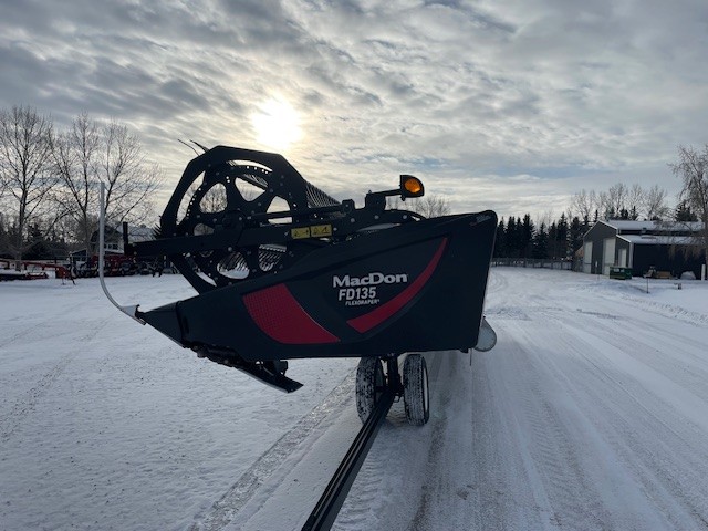 2018 MacDon FD135 Header Combine