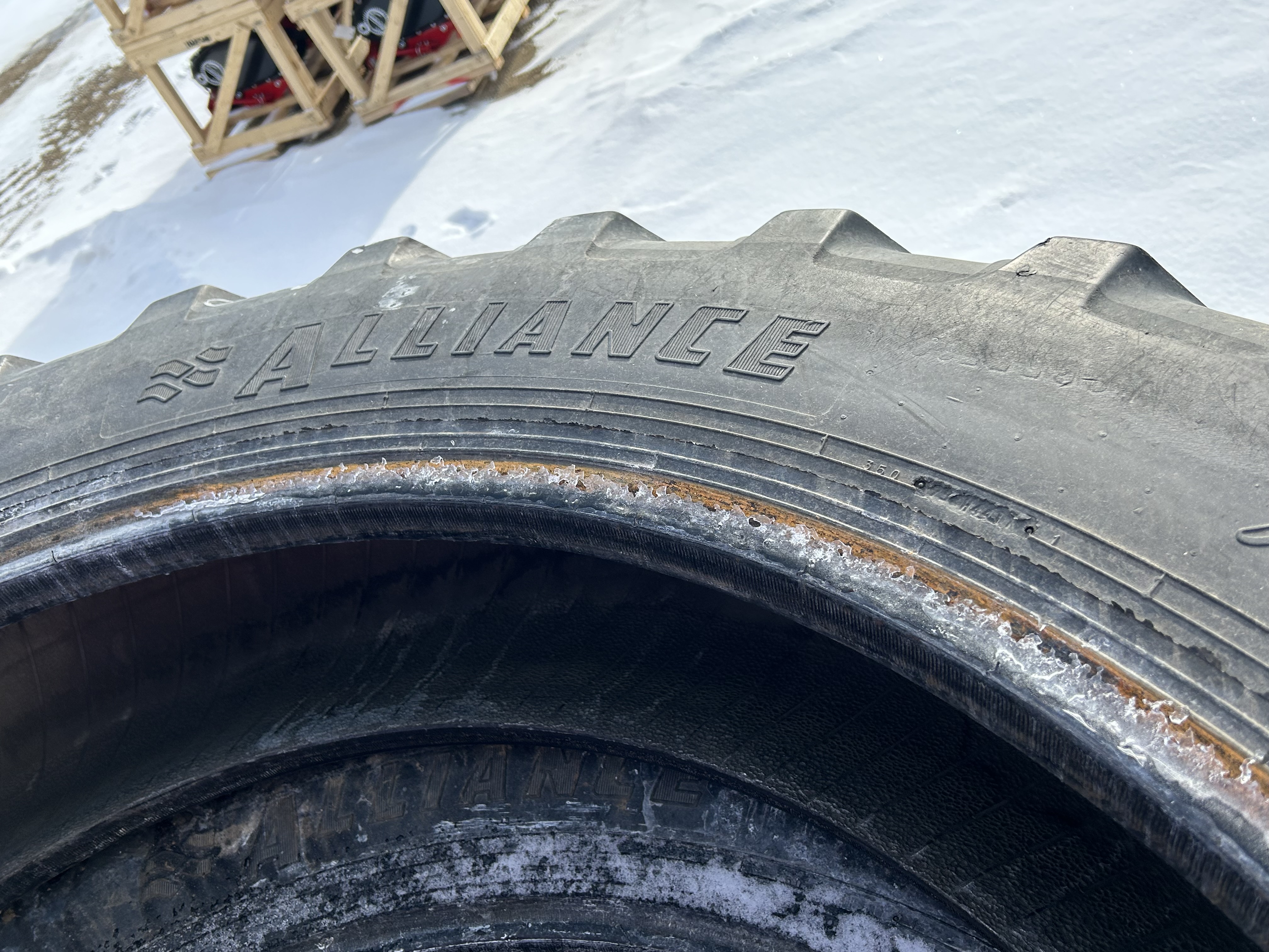 2014 Michelin 380/90 R46 Tires