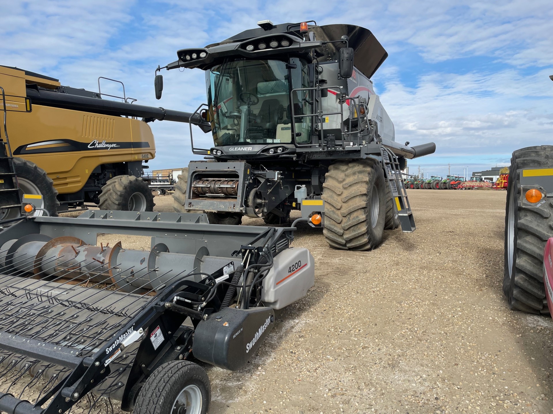 2017 Gleaner S96 Combine