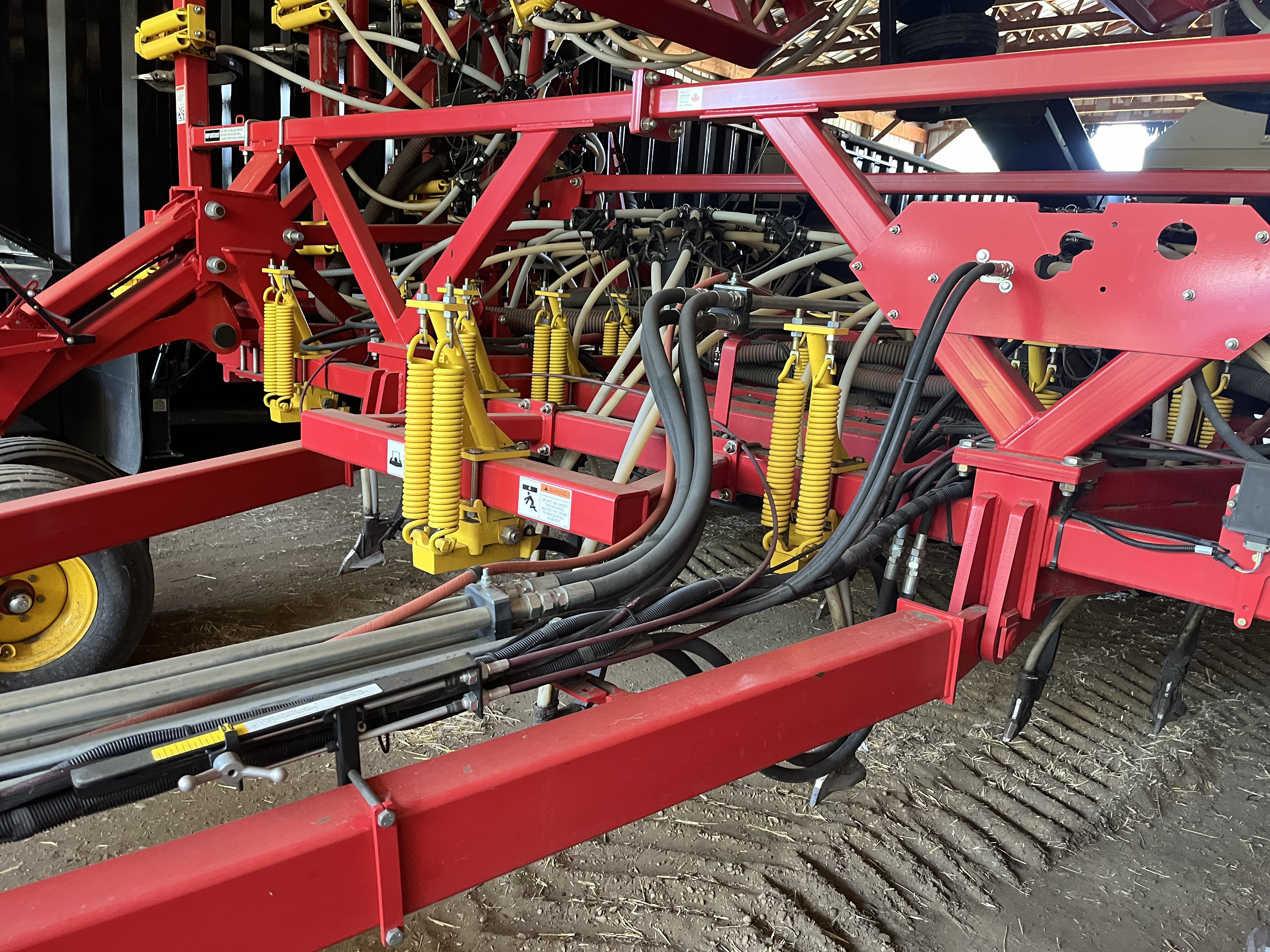 2020 Bourgault 5810-62 Air Drill