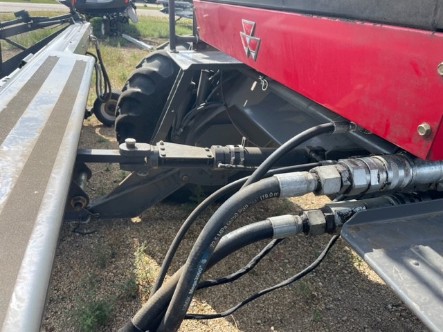 2011 Massey Ferguson 9430 Windrower