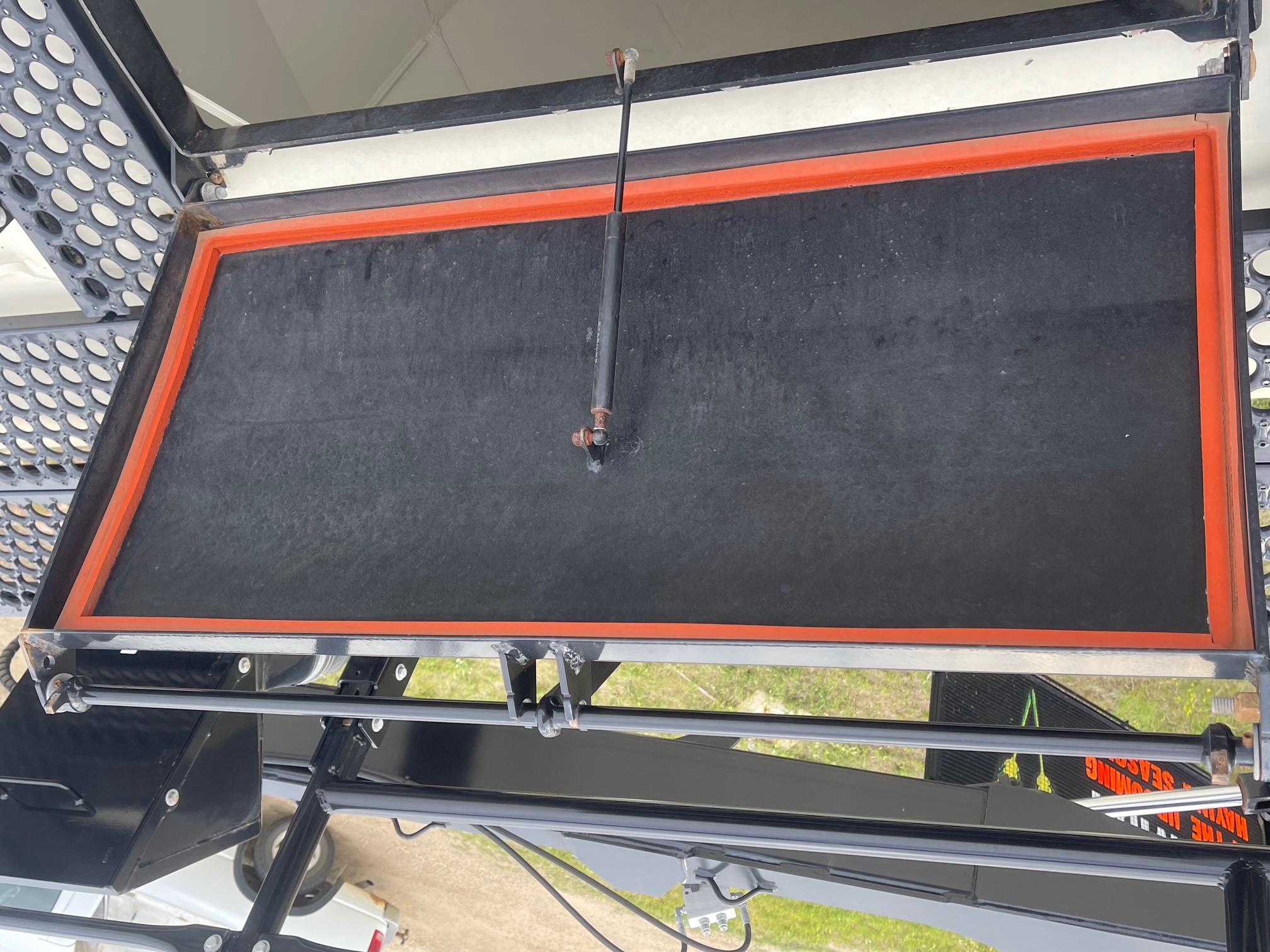 2018 Bourgault 71300 Air Tank/Cart