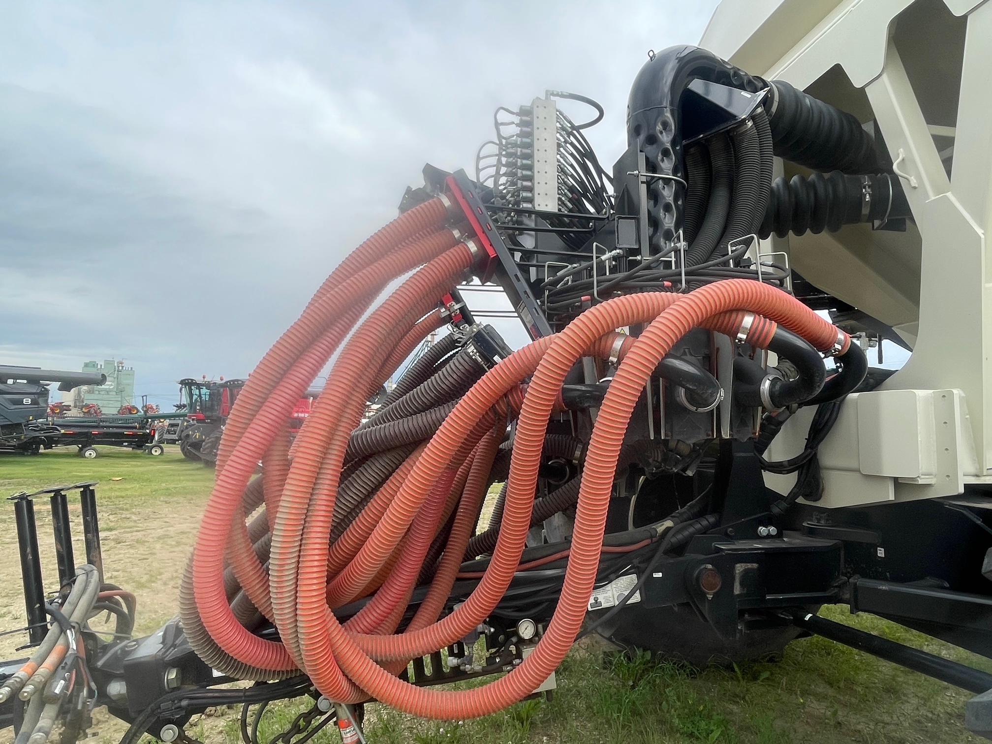 2018 Bourgault 71300 Air Tank/Cart