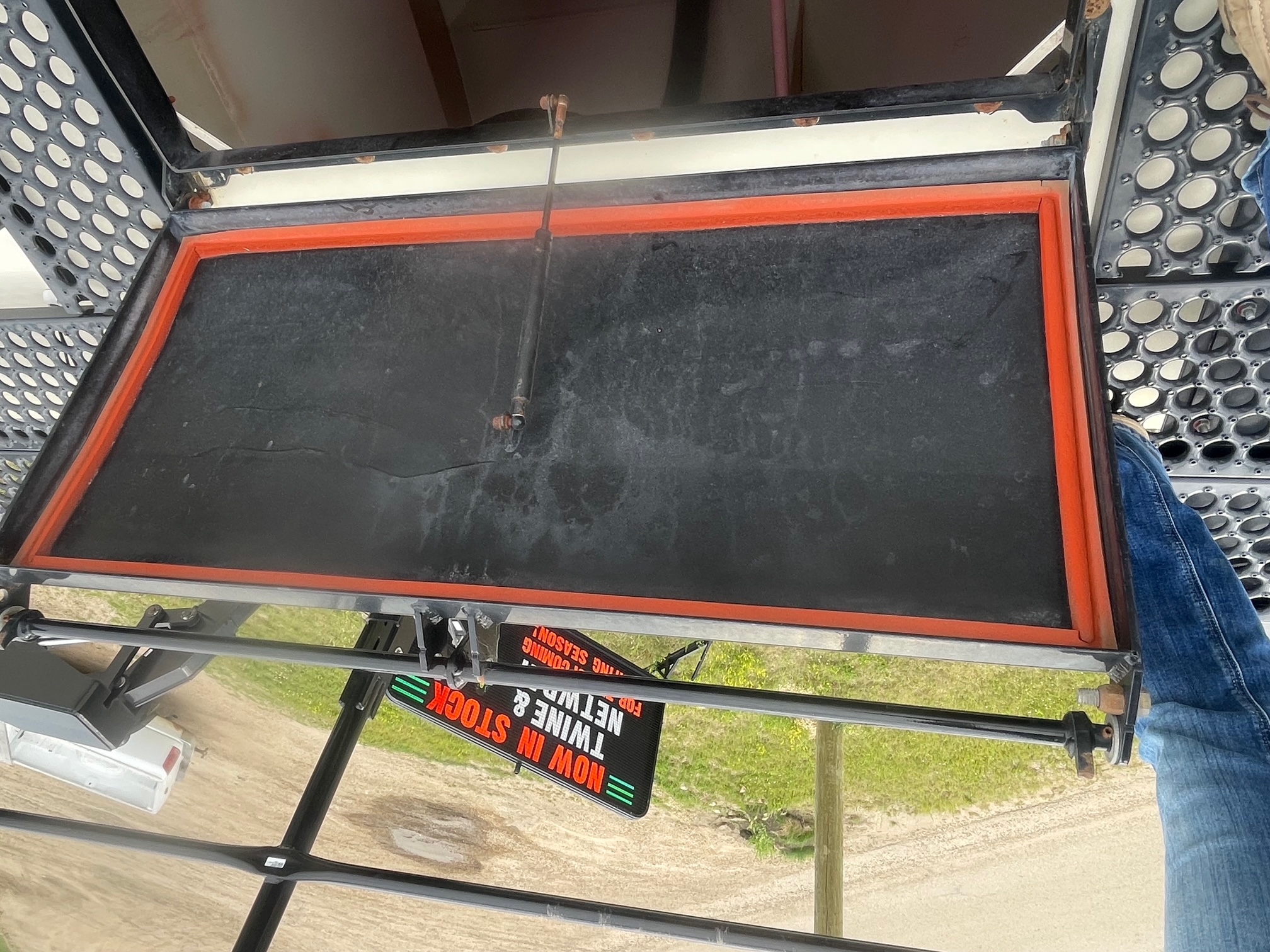 2018 Bourgault 71300 Air Tank/Cart