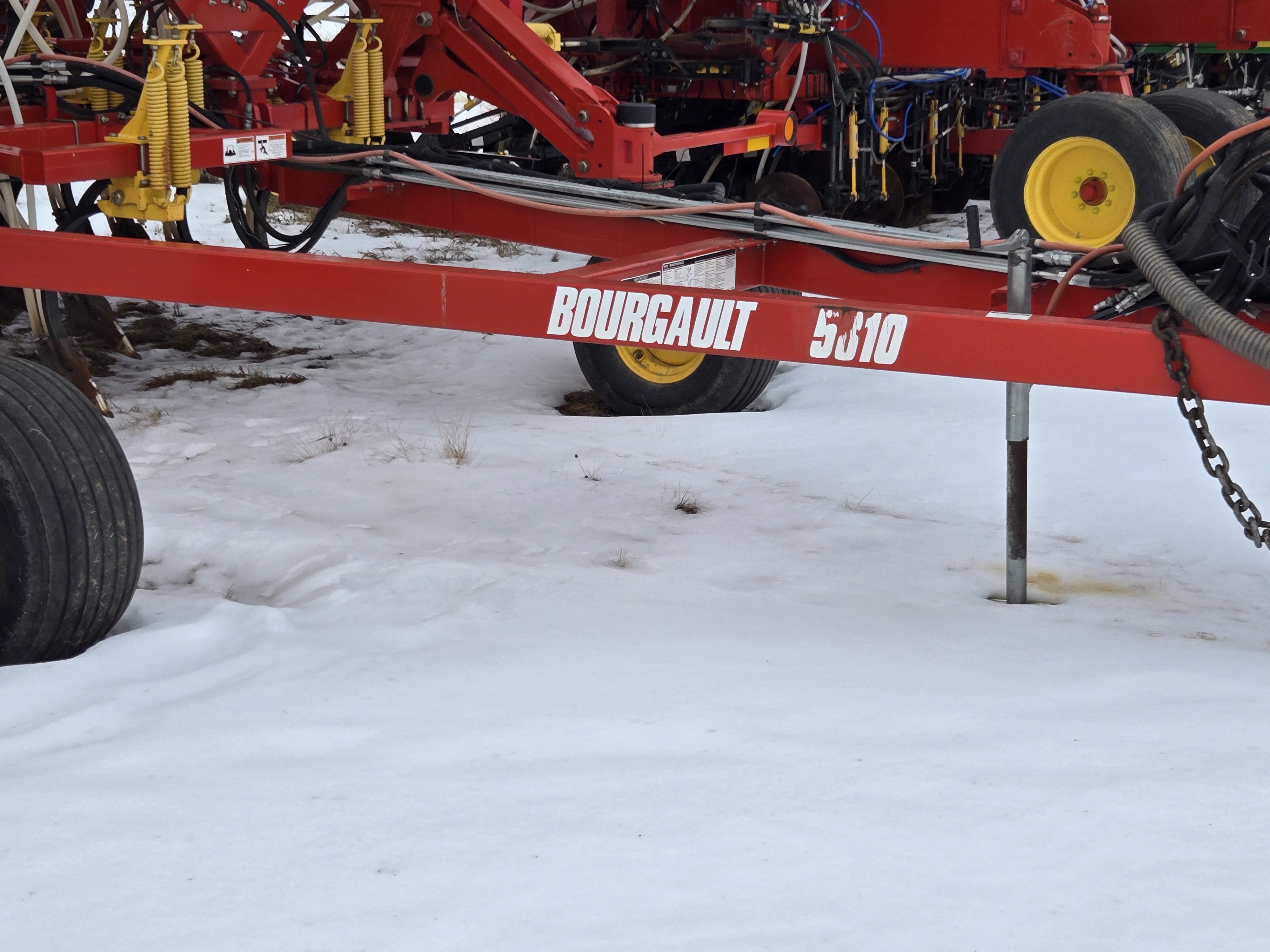 2013 Bourgault 5810-62 Air Drill