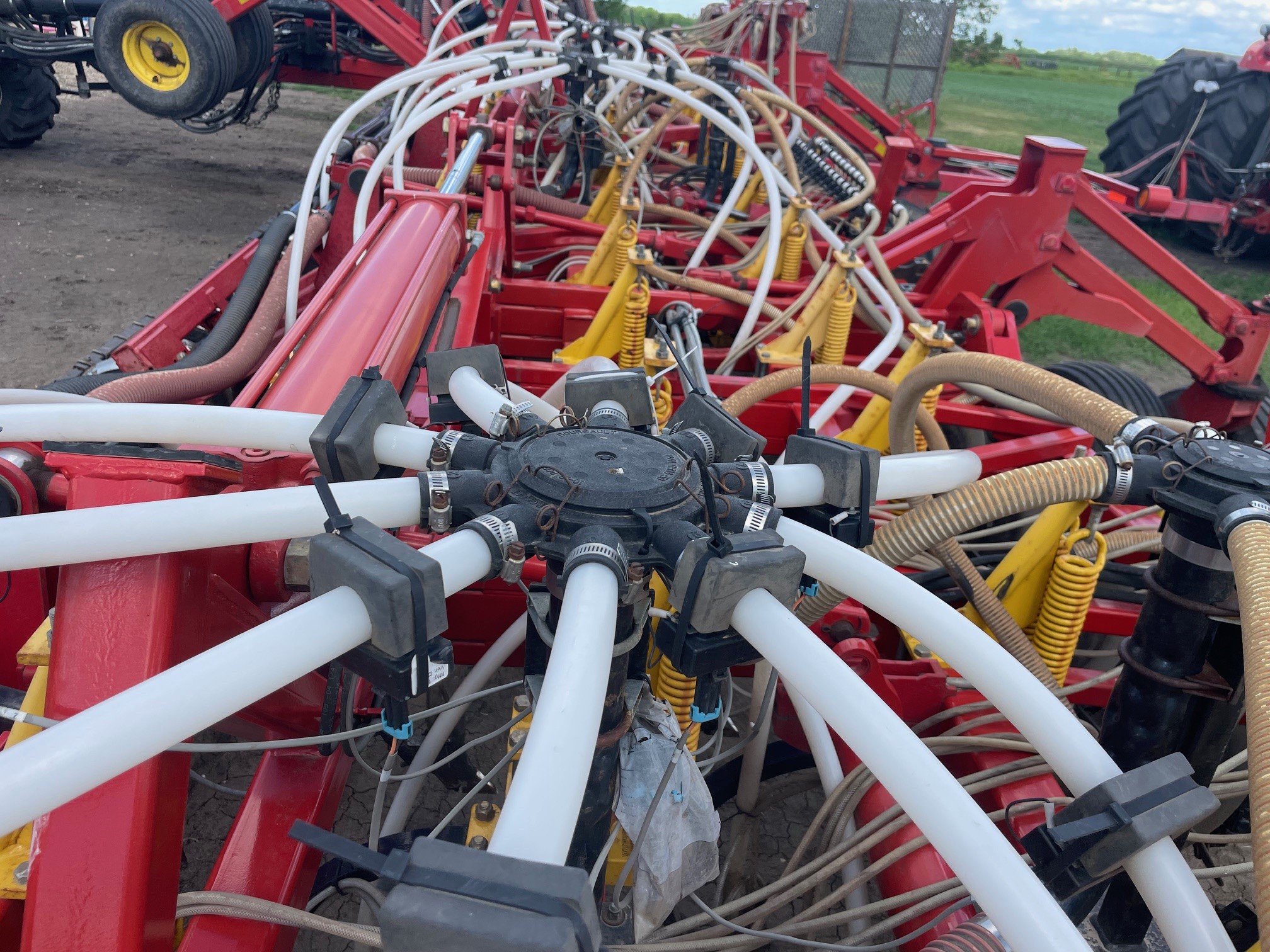 2010 Bourgault 5810 Air Drill