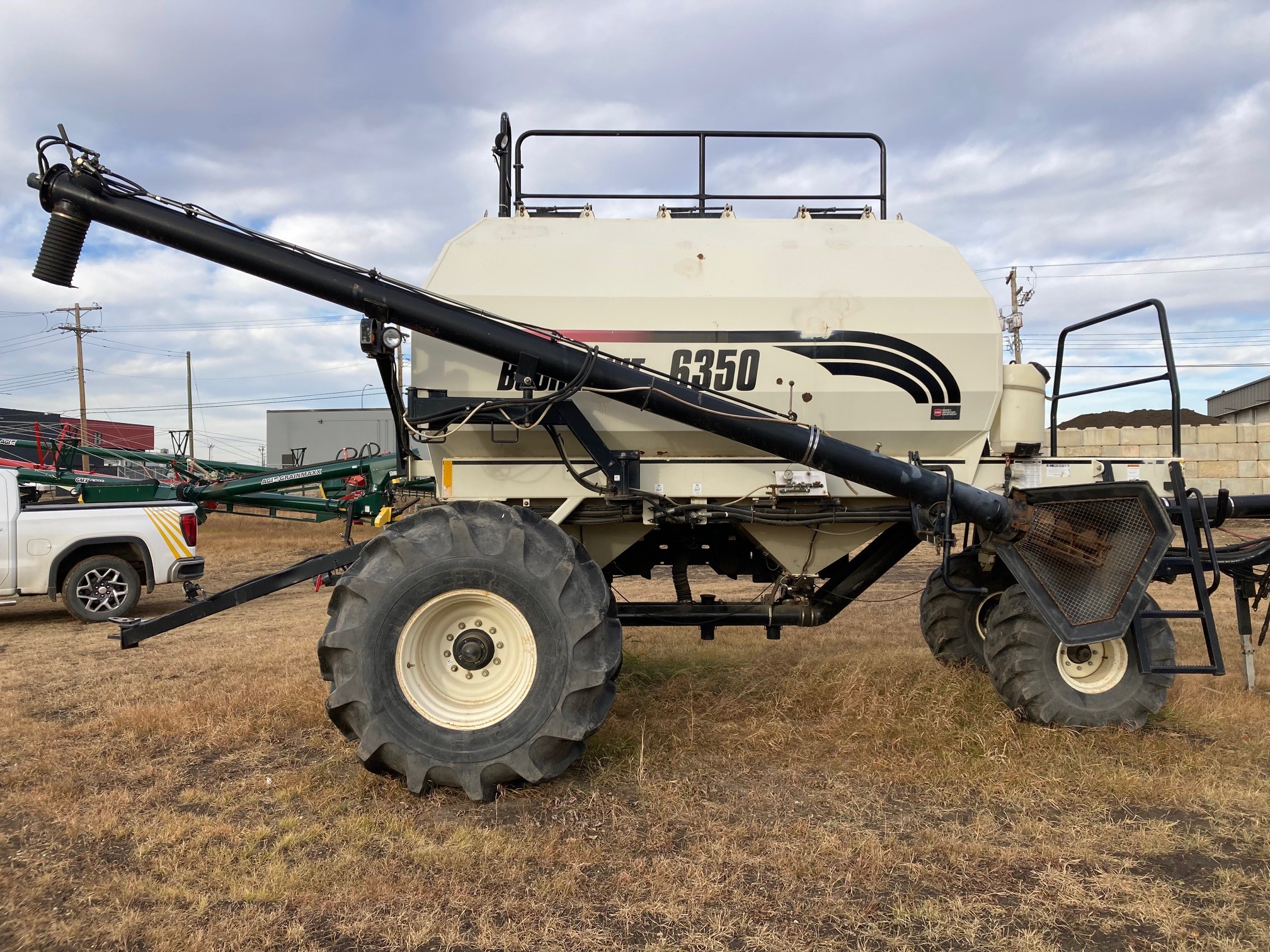 2005 Bourgault 6350 Air Tank/Cart